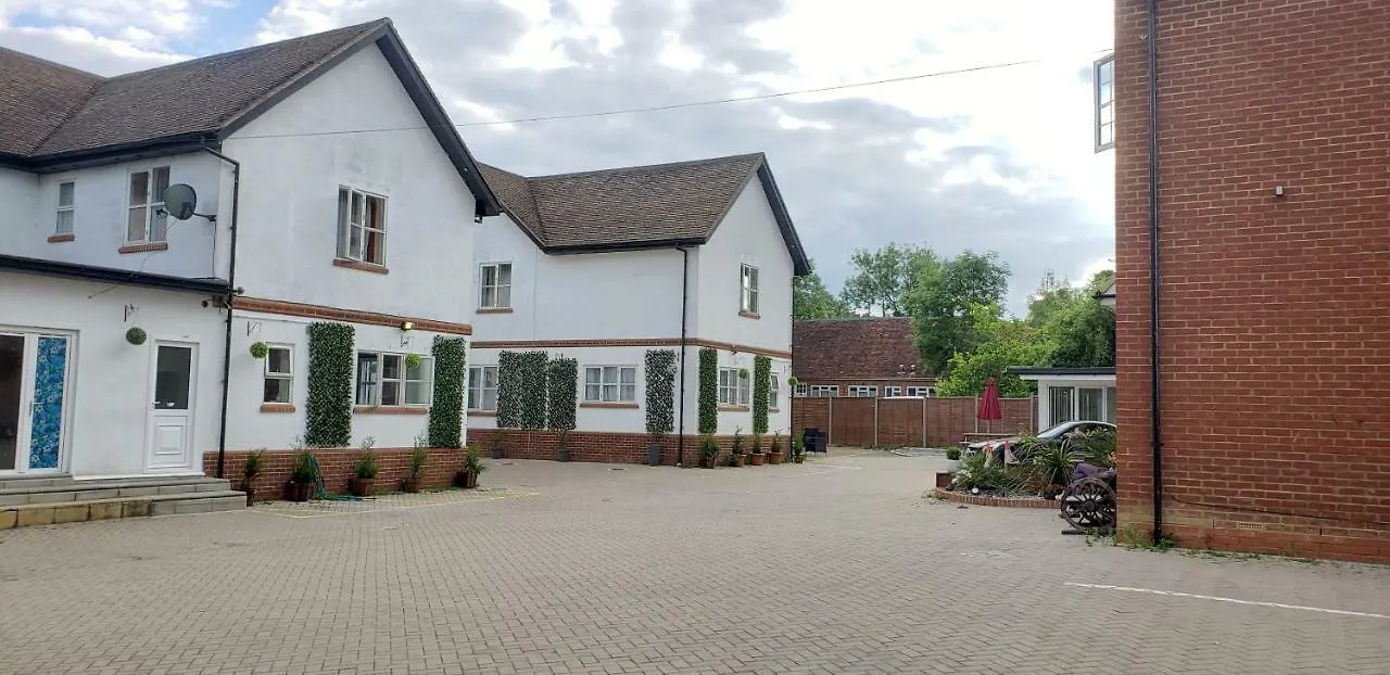 Stansted Airport Lodge Takeley Guest house
