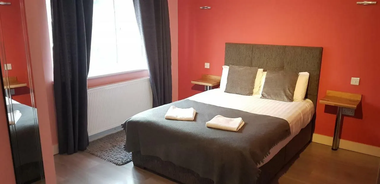 Stansted Airport Lodge Takeley Konukevi
